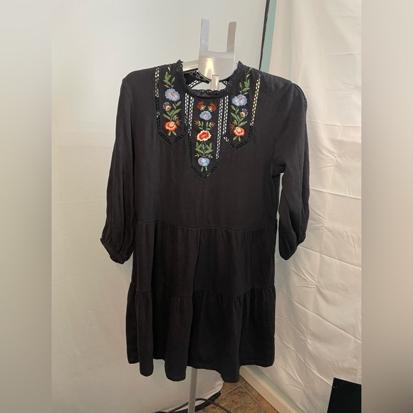 NWT TOPSHOP Women's 3/4 Sleeve Embroidered Smock Dress‎ Black Floral Sz 12 - Picture 1 of 8